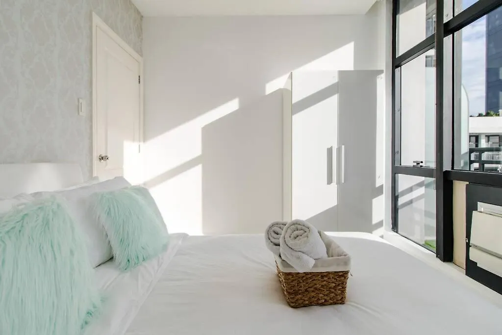 Gramercy French Rustic 2Br Penthouse 60Th Flr With Awesome View! Apartment Manila Philippines