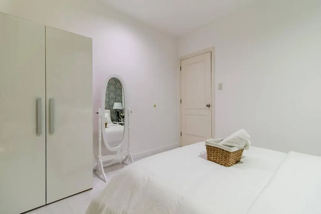 Gramercy French Rustic 2Br Penthouse 60Th Flr With Awesome View! Apartamento Manila 0*,