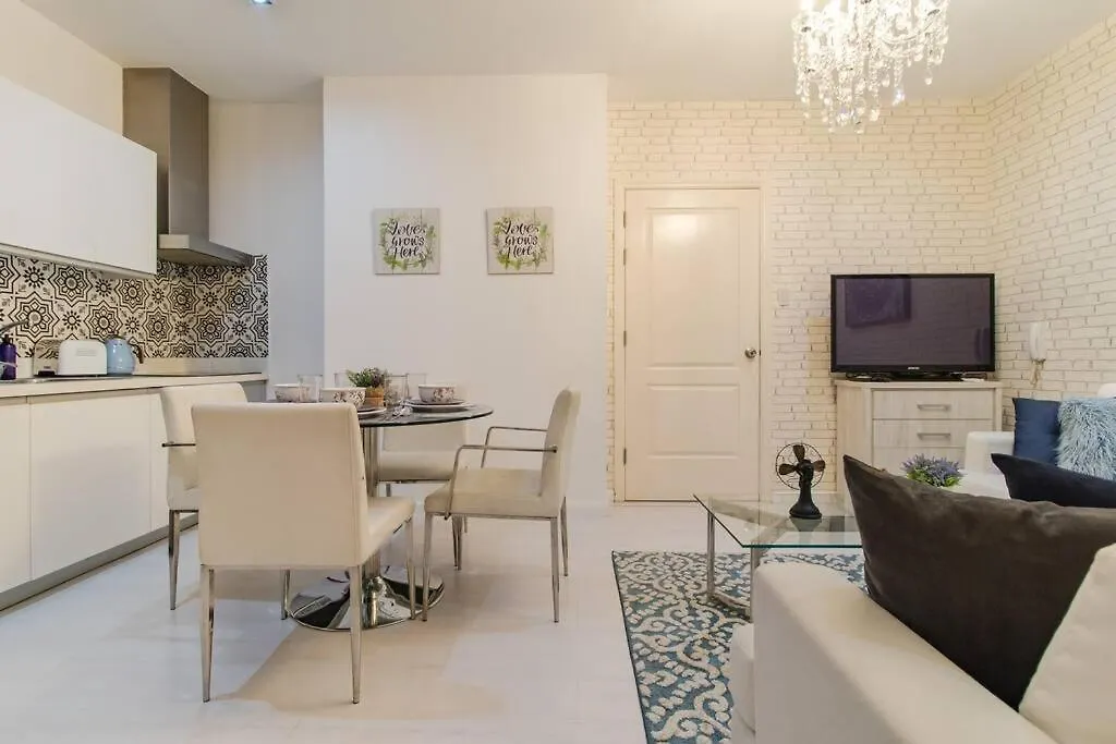 Gramercy French Rustic 2Br Penthouse 60Th Flr With Awesome View! Daire Manila Filipinler